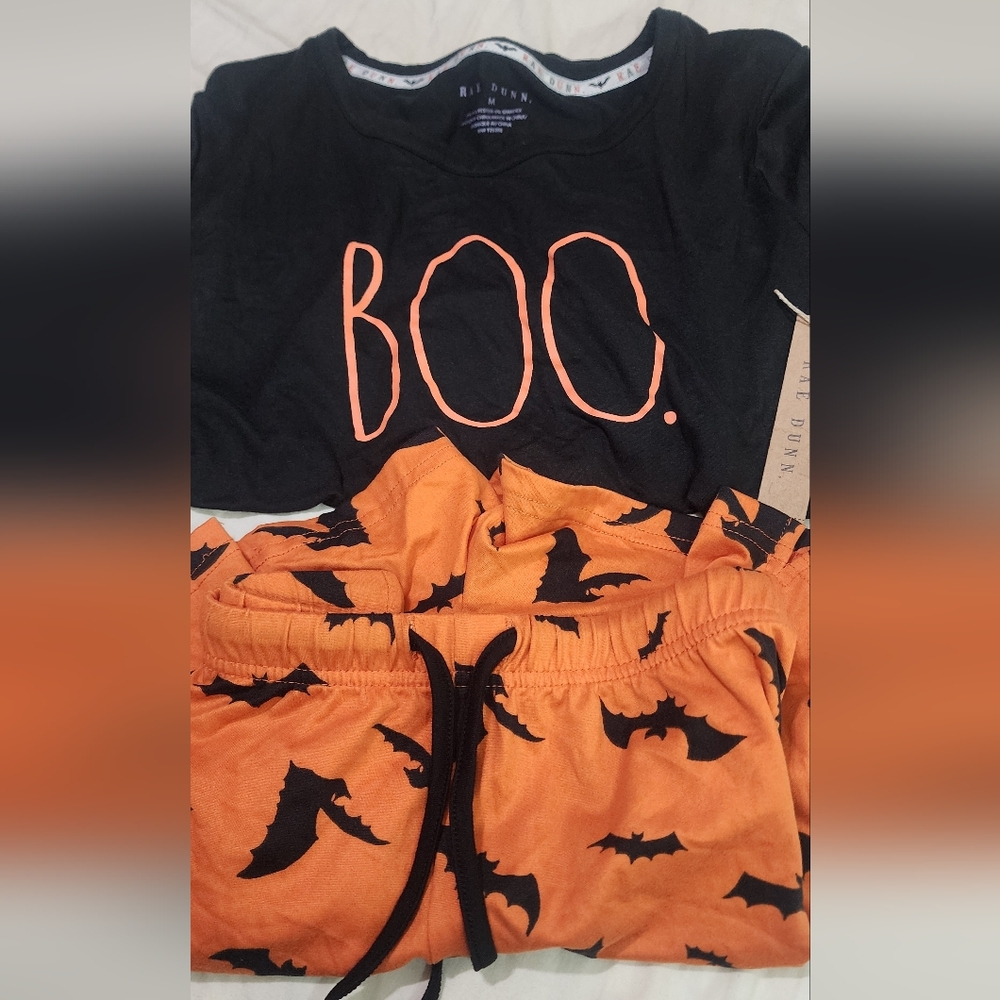 Rae Dunn Hallween Shorts Set - Picture 2 of 2